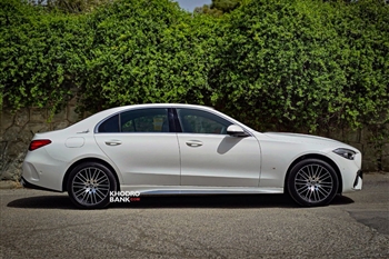نمای جانبی بنز C200L